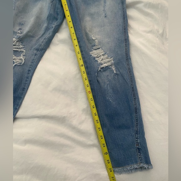 KanCan Ripped Distressed Light Wash Jeans - Size 29 - Picture 3 of 8